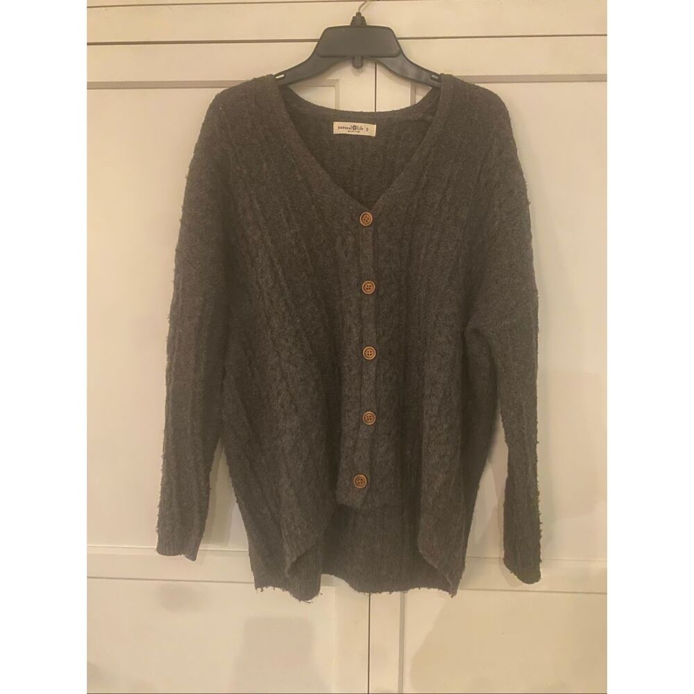 Natural Life Womens Gray Cable Knit V-Neck Wooden Buttons Cardigan Sweater Small